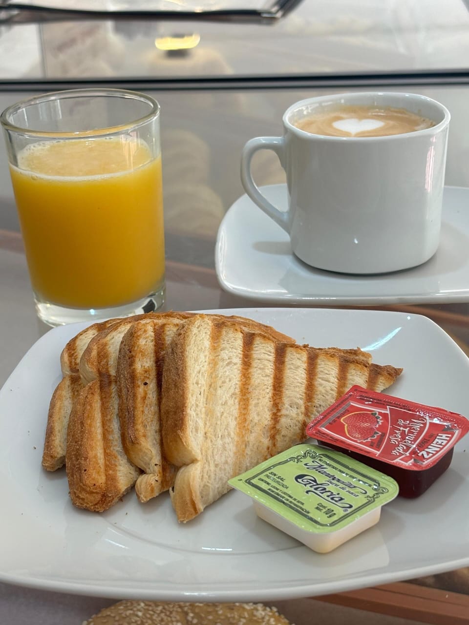 Daily local cuisine breakfast for a fee