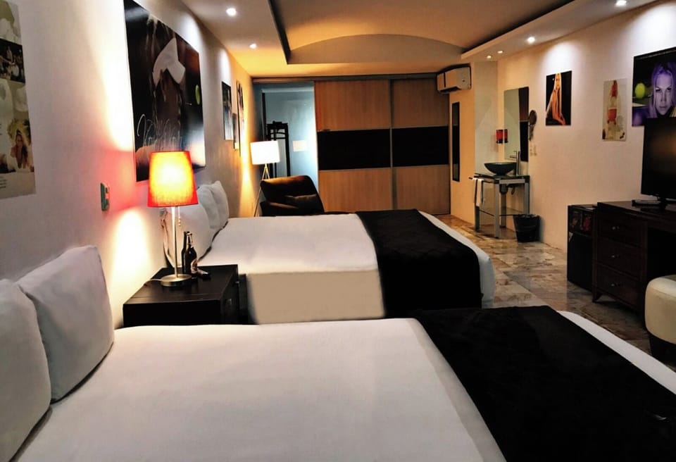 Classic Double Room | Desk, WiFi (free)