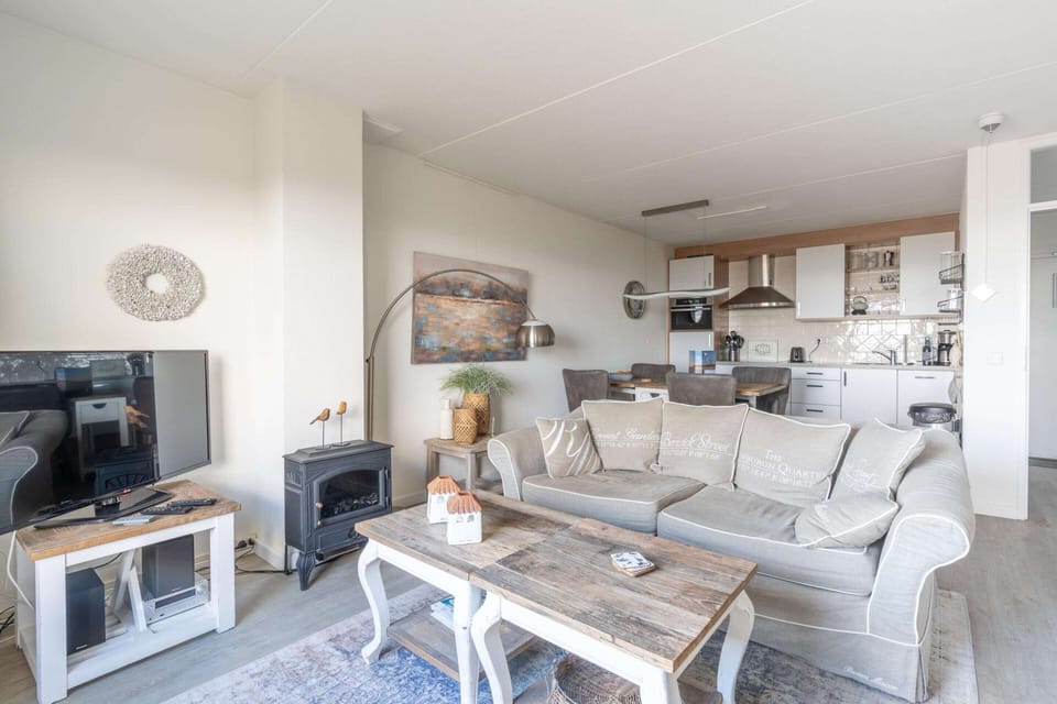 Apartment | Living room