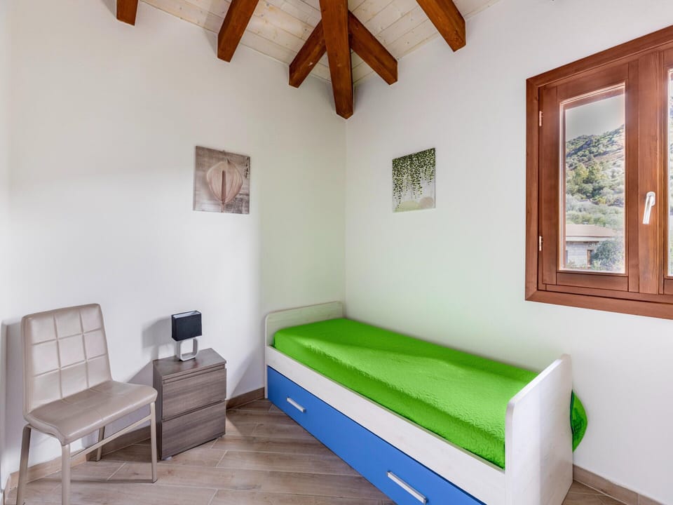 Apartment | 2 bedrooms, individually furnished, bed sheets