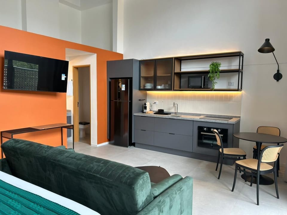 Deluxe Double Room | In-room safe, desk, laptop workspace, soundproofing