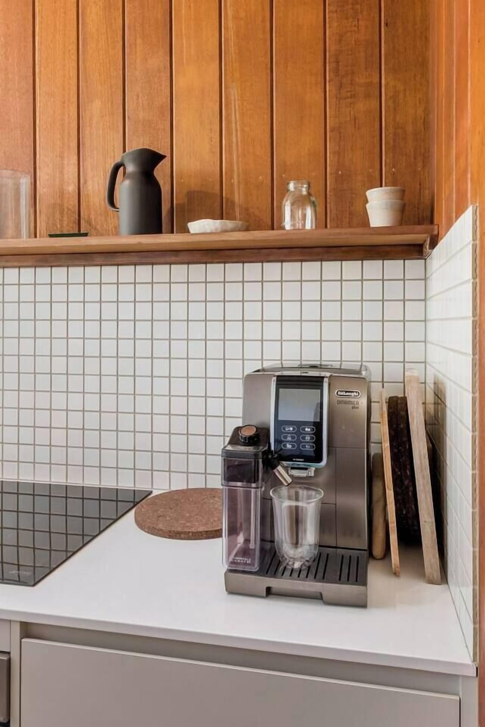 Start your morning with café-quality espresso from the premium DeLonghi machine.
