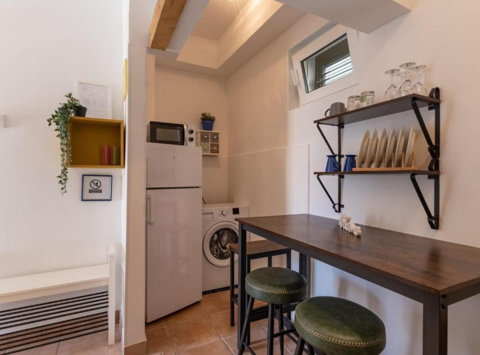 Apartment (Apartment Verde Blu - Two Bedroom Apa) | Private kitchen | Fridge
