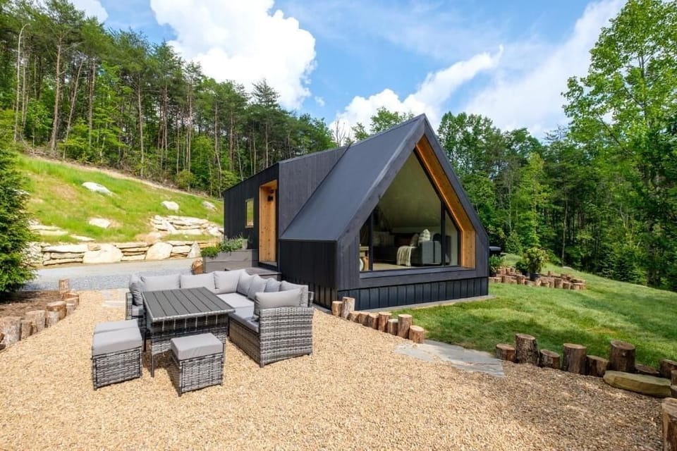 Luxury Cabin, Garden View | Terrace/patio