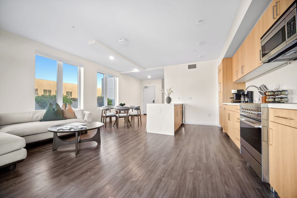 Stay comfortable with a Nest thermostat and central AC/Heat control