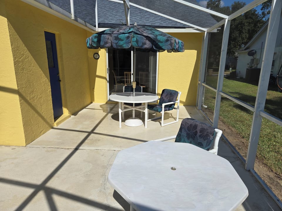 Outdoor dining