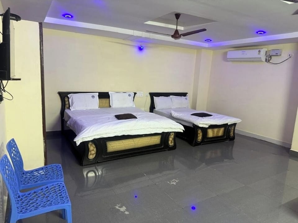 Suite | In-room safe, desk, free WiFi