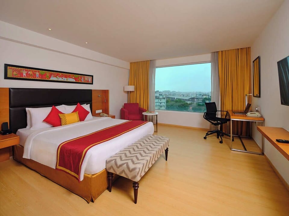 In-room safe, desk, laptop workspace, blackout drapes