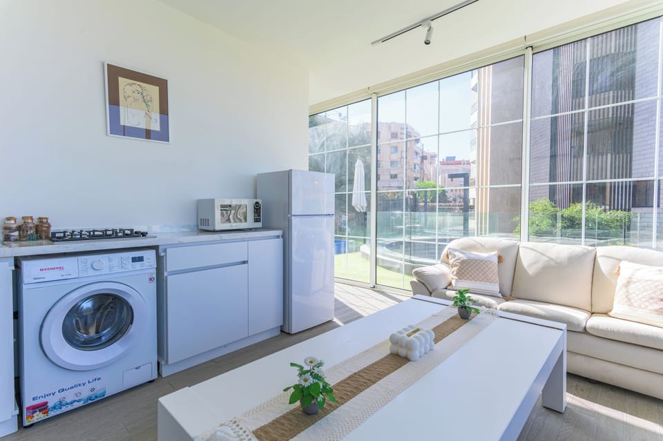 Apartment, 2 Bedrooms, Kitchenette, City View | Private kitchenette | Full-size fridge, microwave, stovetop, electric kettle