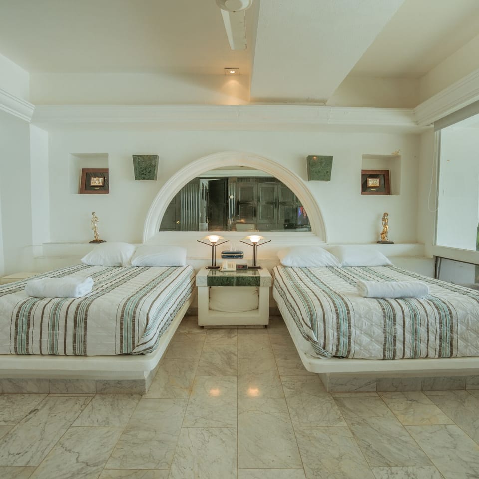 Deluxe Double Room, Bay View | Free WiFi