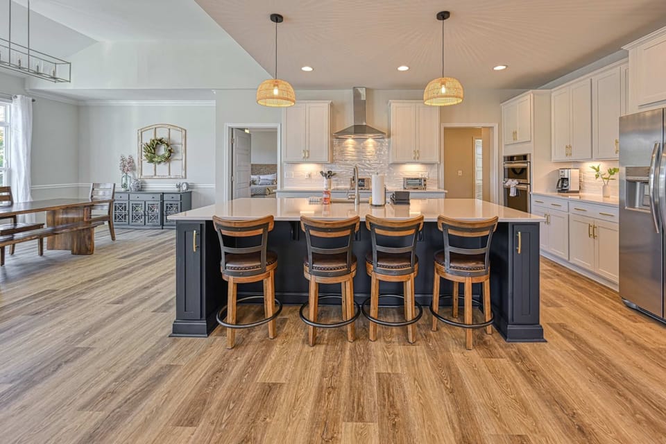 Where Meals Become Moments – Pull up a stool and stay awhile—this kitchen keeps the cook in the conversation.