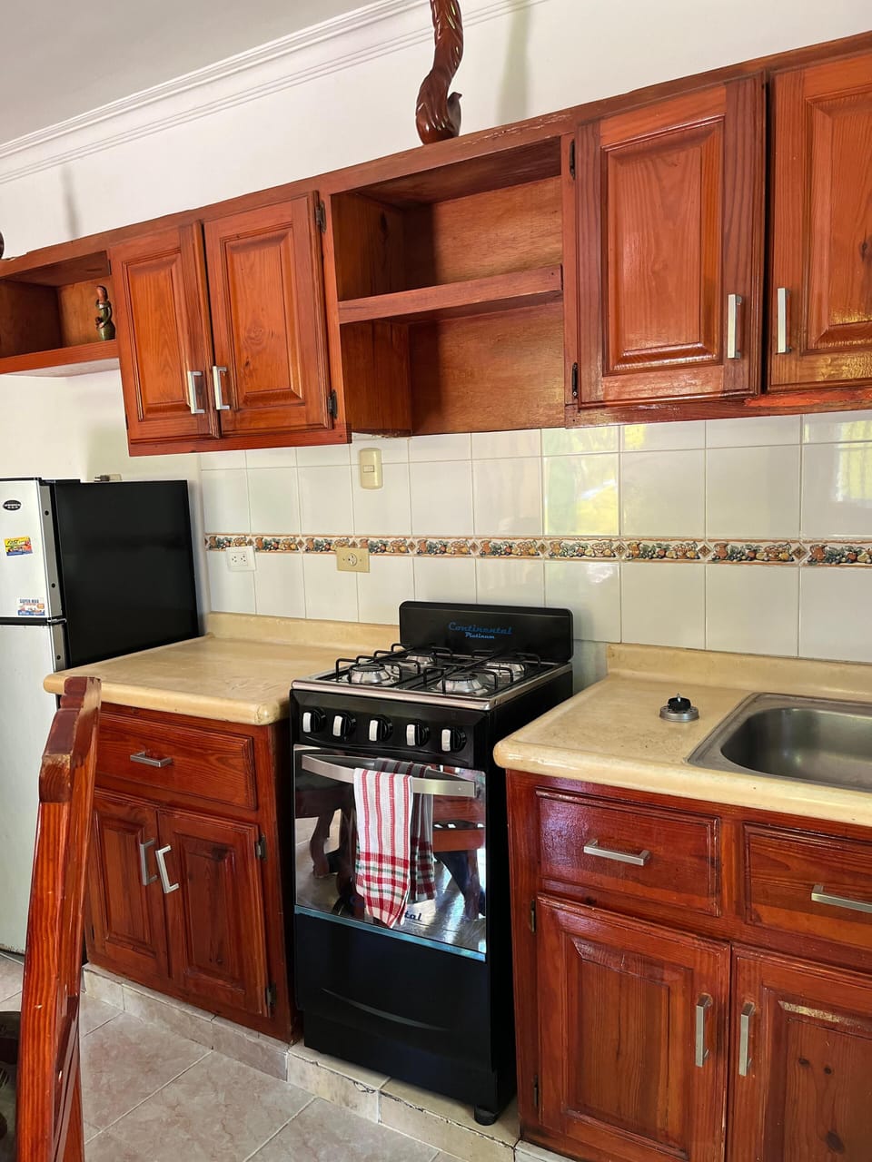 Junior Apartment | Private kitchen | Microwave, coffee/tea maker, cookware/dishes/utensils