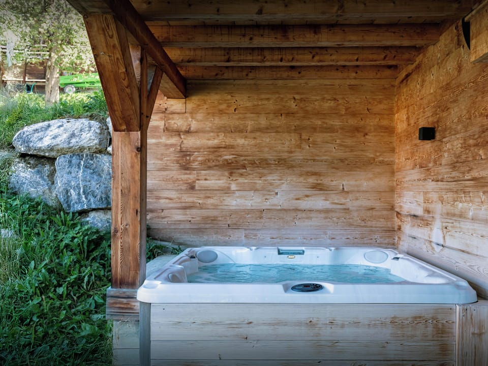 Jacuzzi