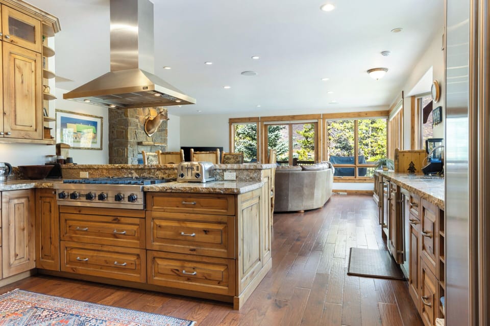 Large Range Hood