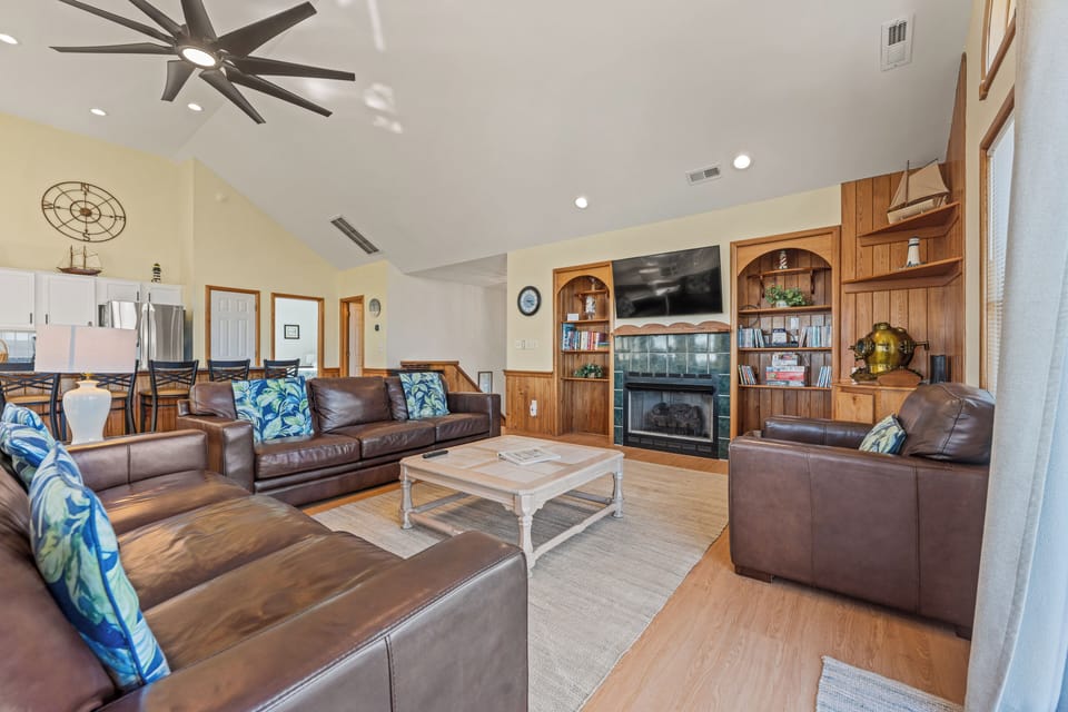Living Area - Top Level