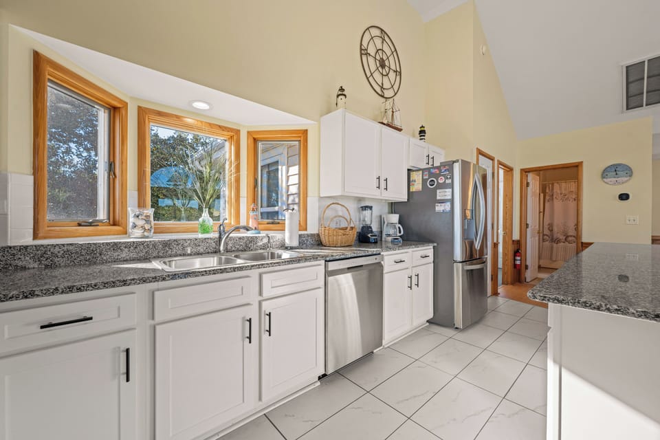Kitchen - Top Level