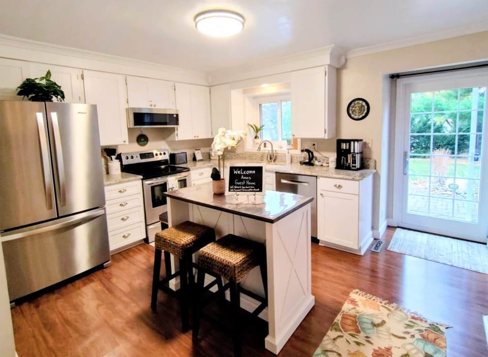 The kitchen is well stocked with eco-friendly and green cookware for your enjoyment!