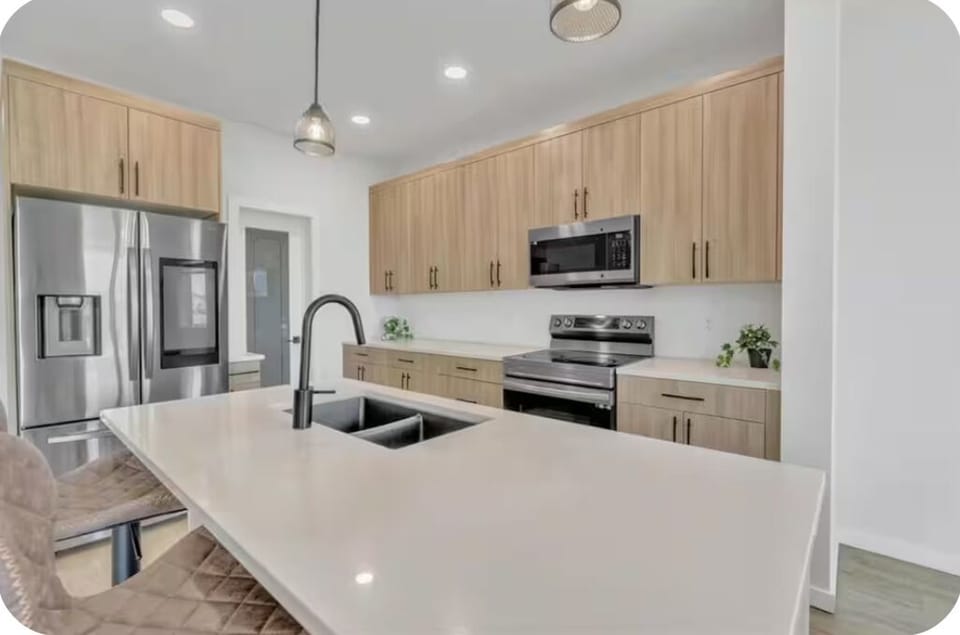 Fully functional kitchen