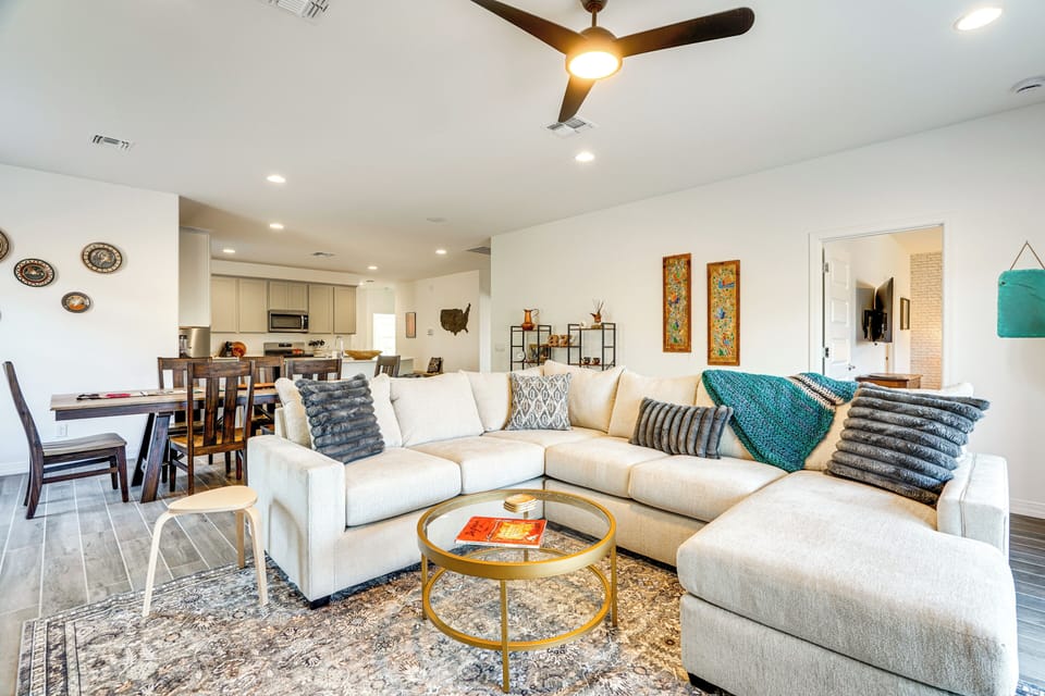 Interior | Living Room | Dining Area