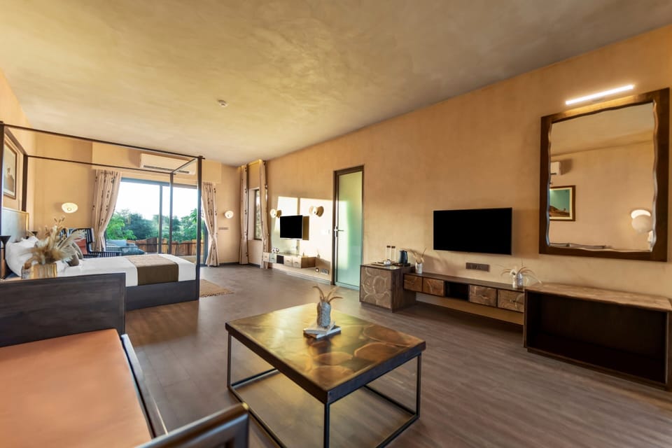 Luxury Cottage with Plunge Pool | Minibar (some free items), bed sheets