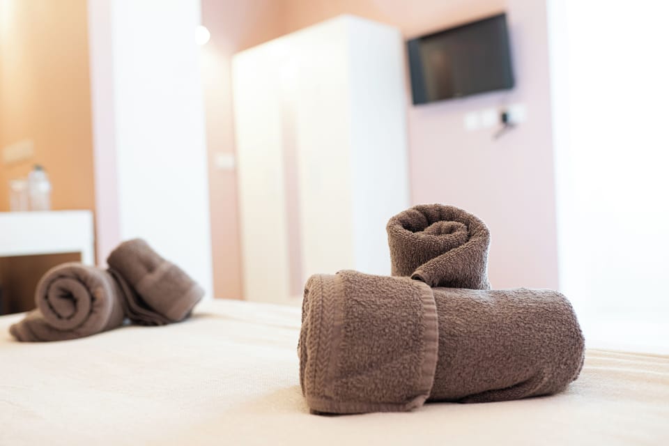 Deluxe Double Room | Desk, laptop workspace, blackout drapes, free WiFi