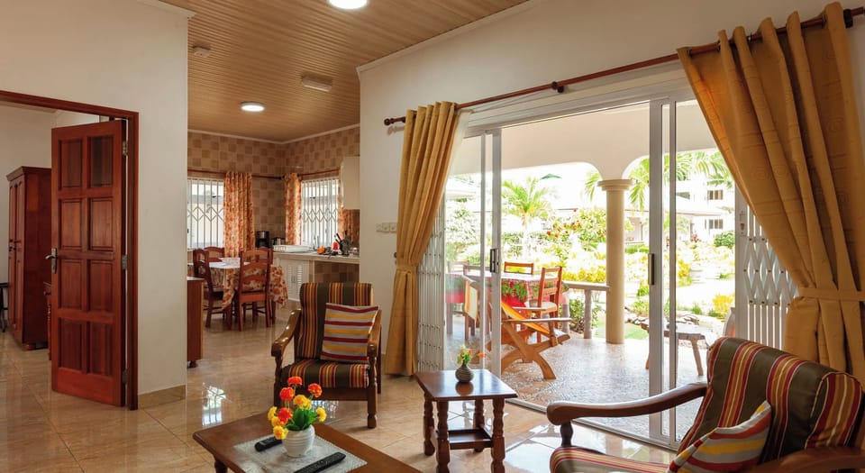 Standard Apartment | Living area