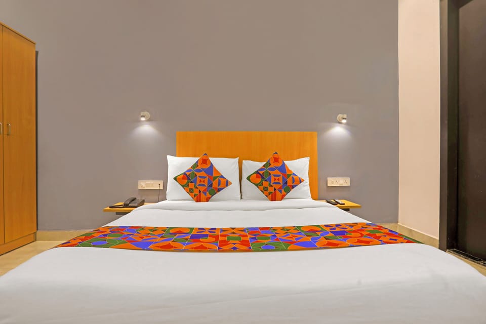 Deluxe Room | Egyptian cotton sheets, premium bedding, in-room safe, free WiFi