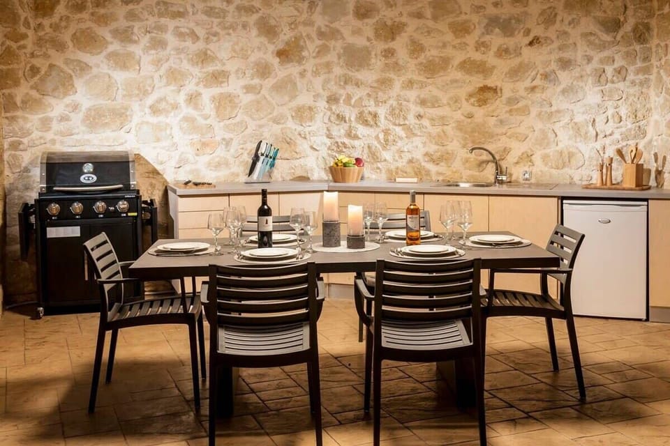 Enjoy Delicious BBQ in the Open Air