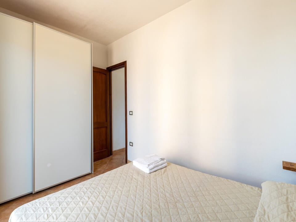 Apartment | 2 bedrooms, individually furnished, bed sheets