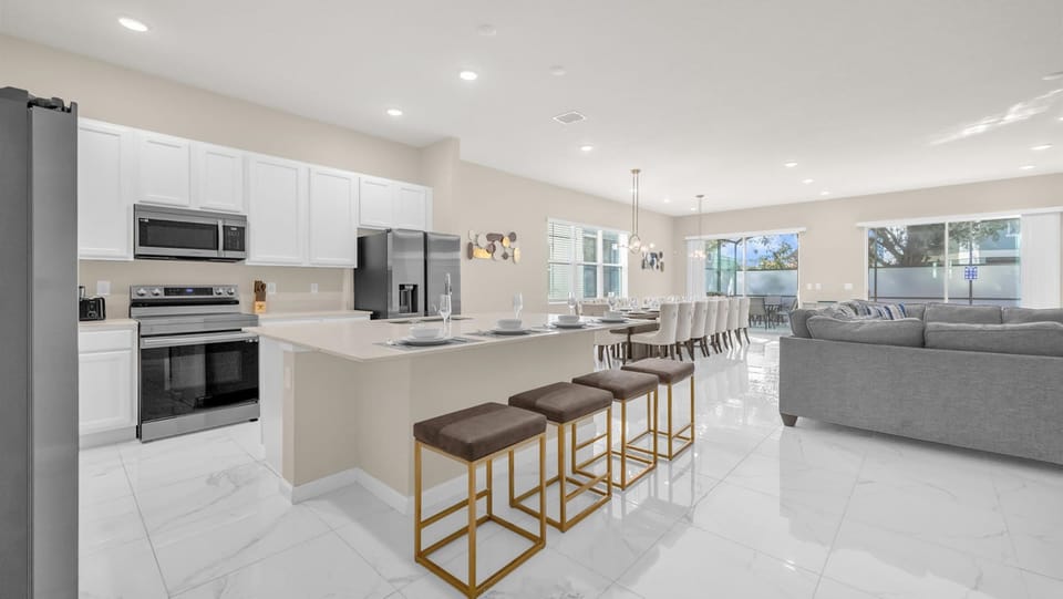 House | 12 bedrooms, high-speed internet
