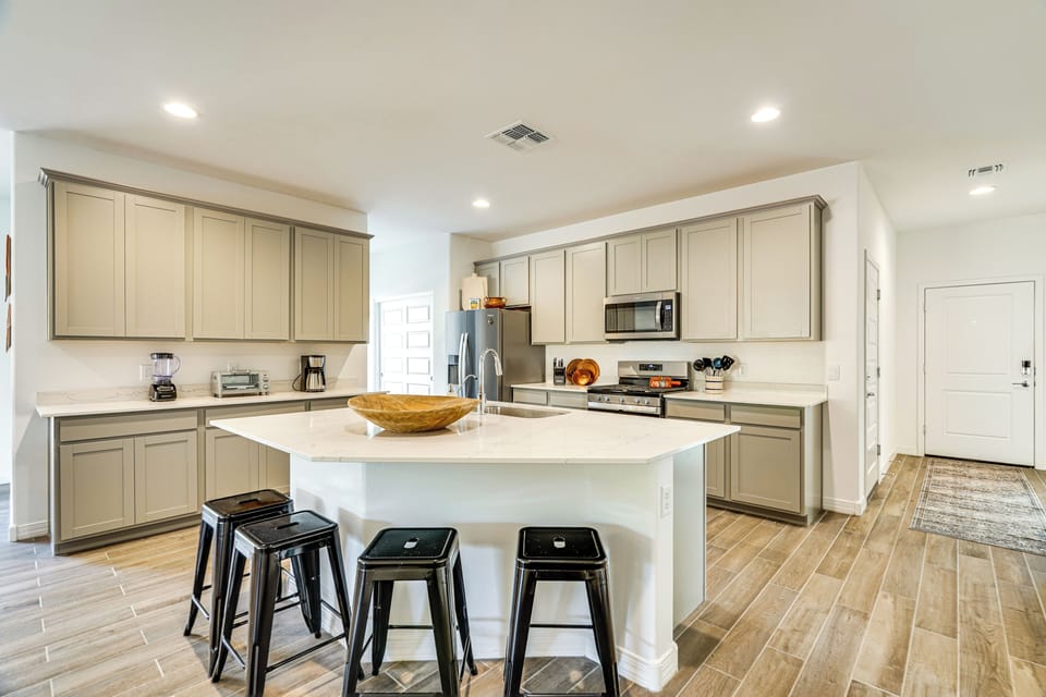 House (4 Bedrooms) | Interior