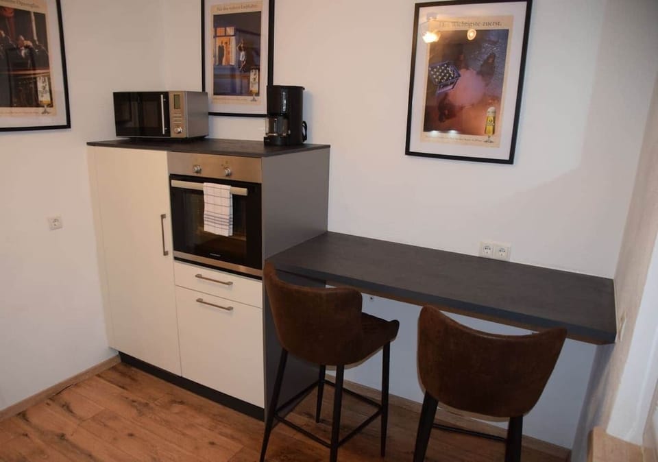 Küche mit Essbereich