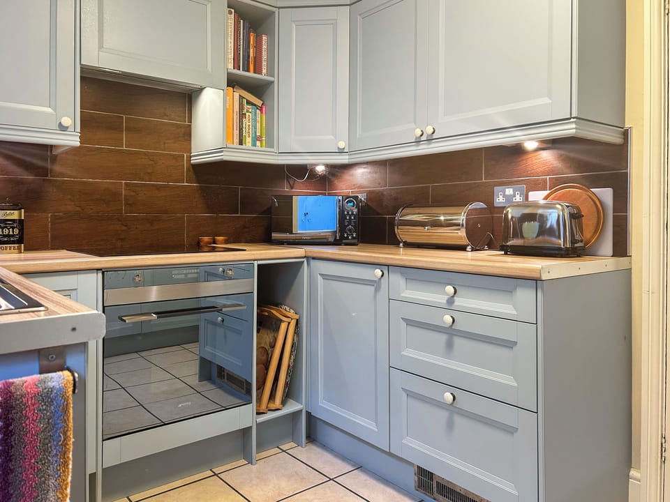 Kitchen | Russell Cottage, Flore