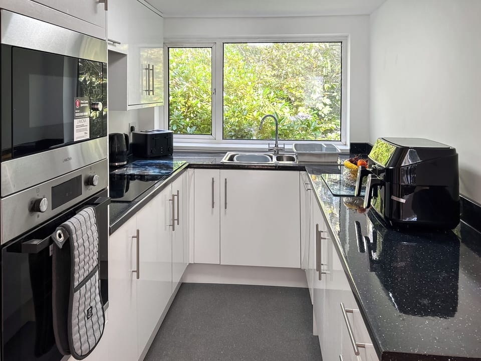 Kitchen | Revita, Egremont