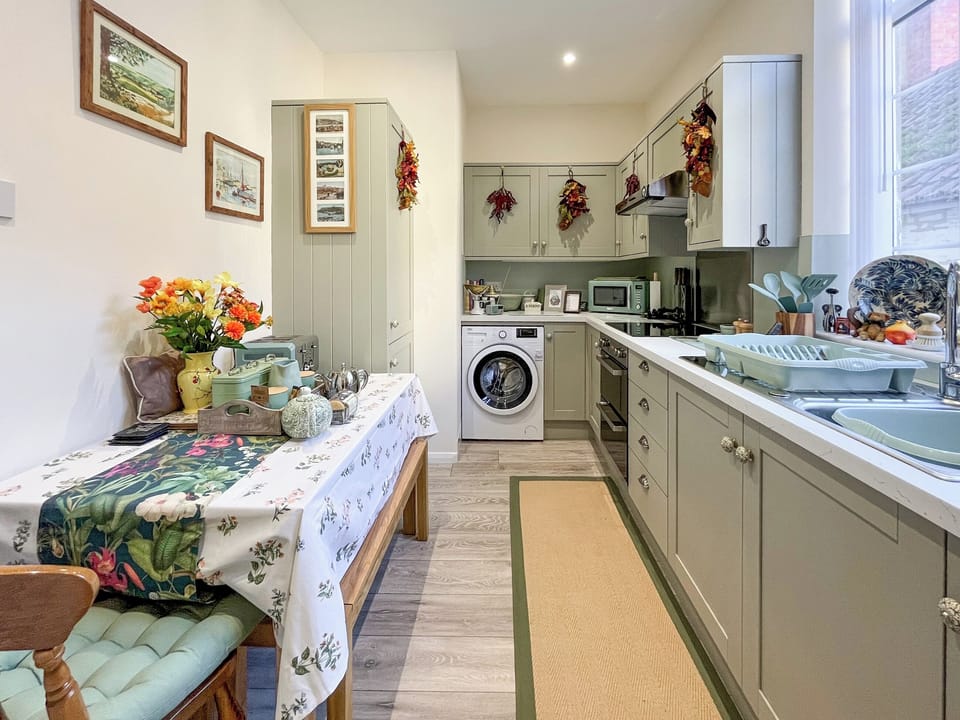Kitchen/diner | Hildas Hideaway, Whitby