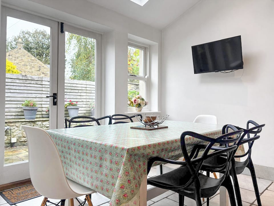 Kitchen/diner | Sunnybeck Cottage, Giggleswick