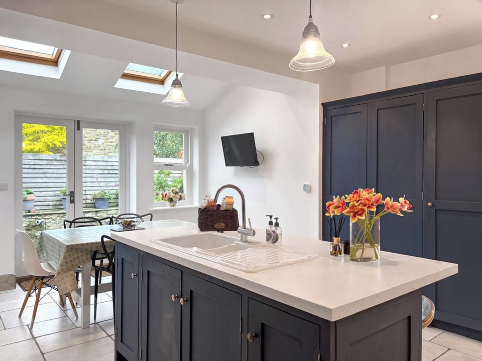Kitchen/diner | Sunnybeck Cottage, Giggleswick