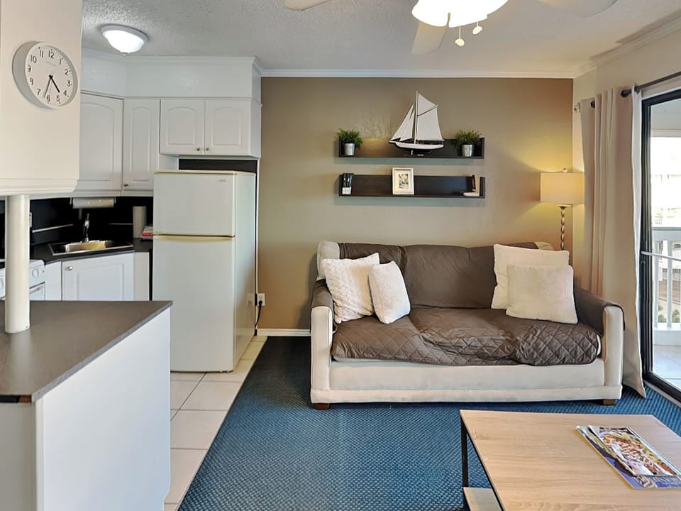 Living Room - Open Layout w/ Kitchen & Dining