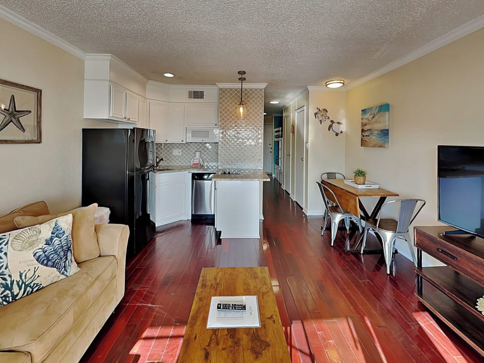 Living Room - Open Layout w/ Kitchen & Dining