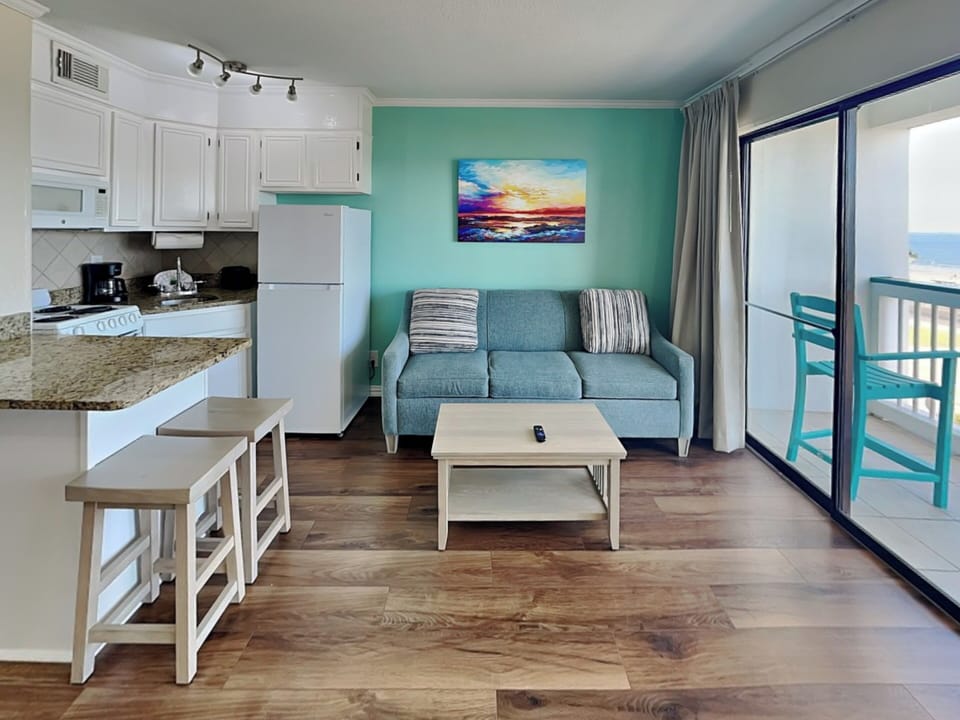 Living Room - Open Layout w/ Kitchen & Dining