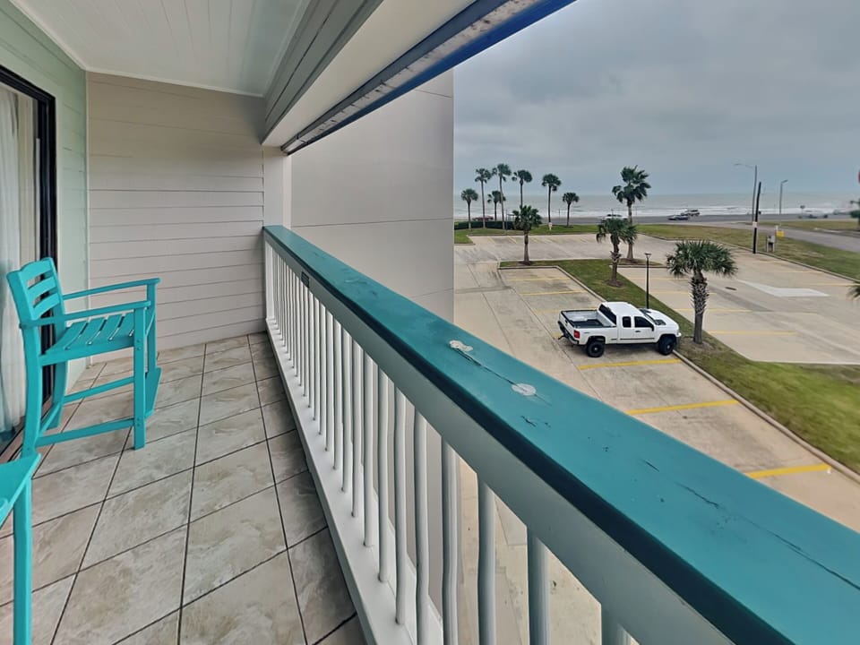 Private Balcony - Outdoor Seating, Gulf Views