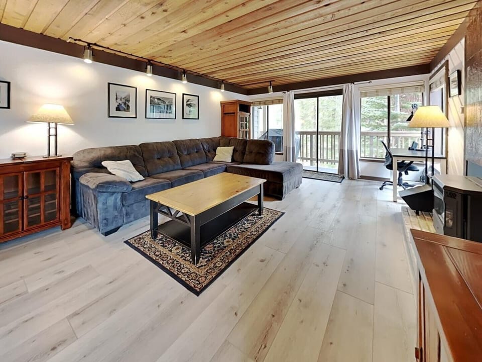 Indoors, Hardwood, Stained Wood, Home Decor, Floor