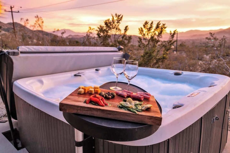 Nothing beats a sunset soak in the 6-person hot tub