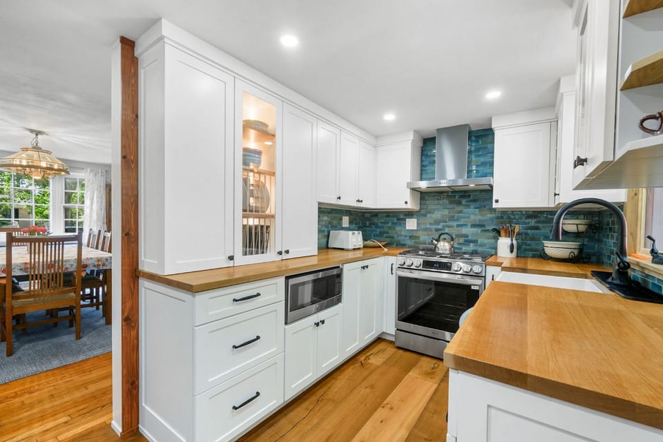 Fully equipped kitchen