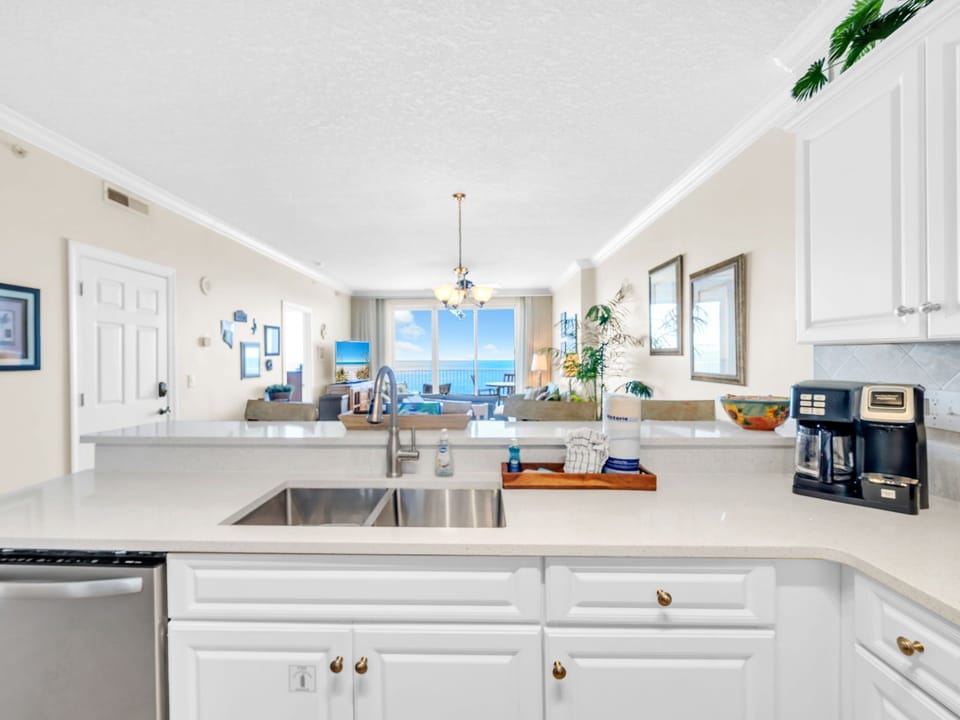 Kitchen with amazing views