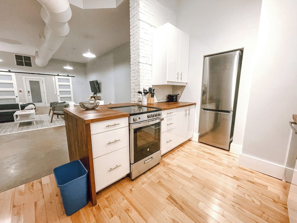 Spacious fully equipped open concept kitchen