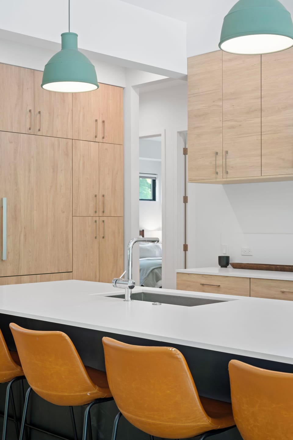 Gather around the island and enjoy every moment together.