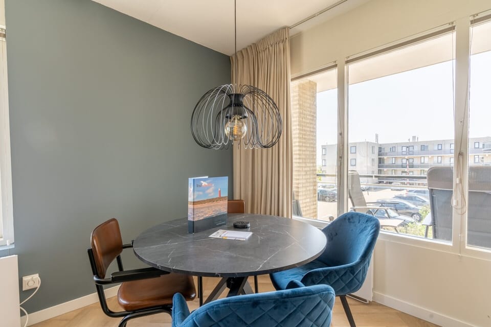Apartment | Dining