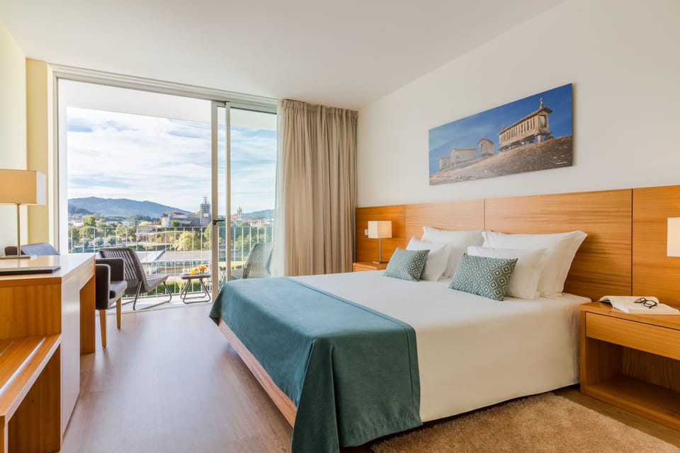 Minibar, in-room safe, desk, free WiFi