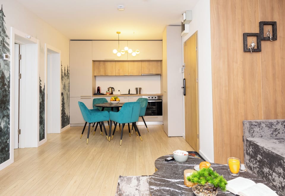 Deluxe Apartment | Living area